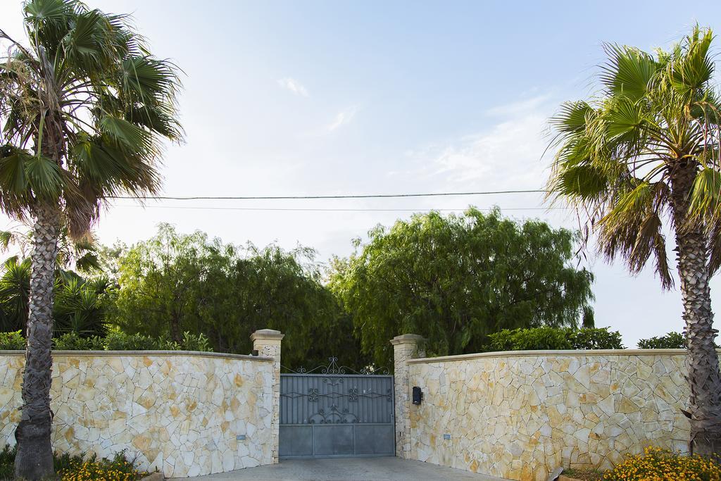 B&B Villa Fanizza Porto Cesareo Kültér fotó