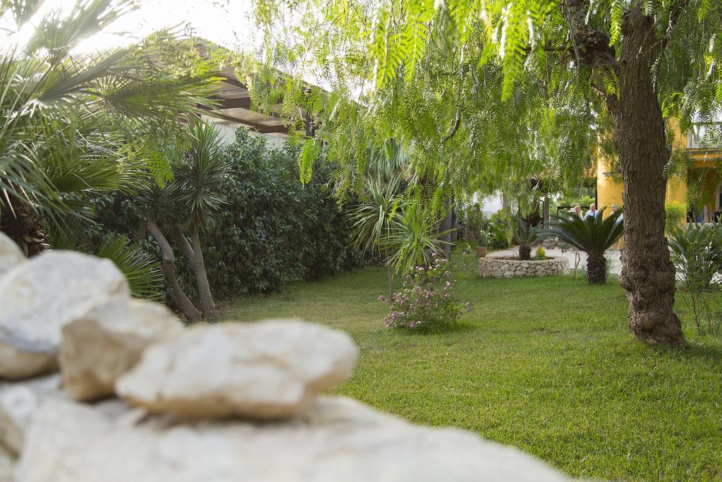 B&B Villa Fanizza Porto Cesareo Kültér fotó