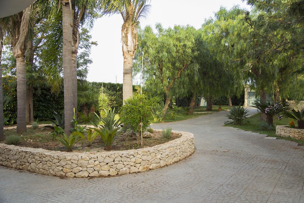 B&B Villa Fanizza Porto Cesareo Kültér fotó