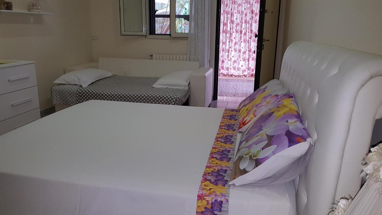 B&B Villa Fanizza Porto Cesareo Kültér fotó